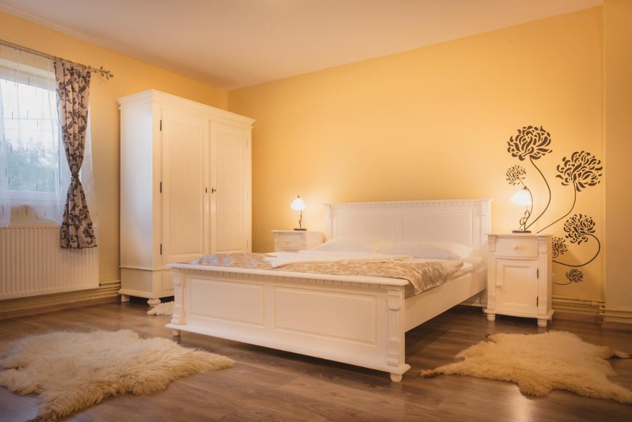 Casa Sasului Hotel Базна Екстериор снимка